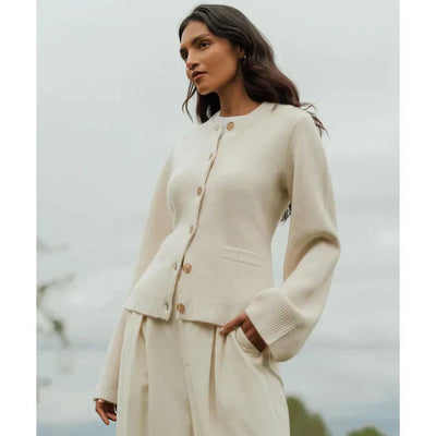 Gestrickte Strickjacke - mit Knöpfen – Glockenärmel – Strickjacke – Damenbekleidung-Leyna Moda
